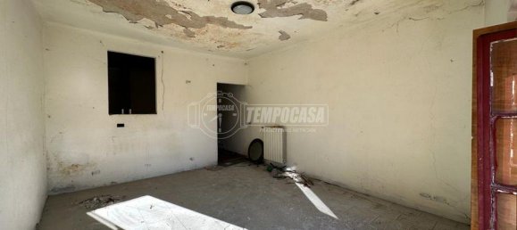 3-salle Appartement à Albese con Cassano, Italy No. 79340 3