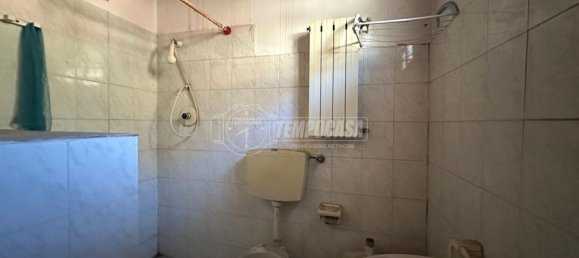 3-salle Appartement à Albese con Cassano, Italy No. 79340 5