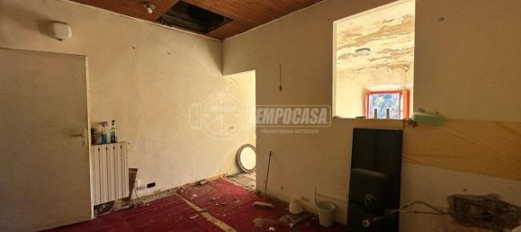 3-salle Appartement à Albese con Cassano, Italy No. 79340 12