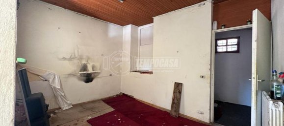 3-salle Appartement à Albese con Cassano, Italy No. 79340 13