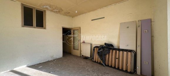 3-salle Appartement à Albese con Cassano, Italy No. 79340 2