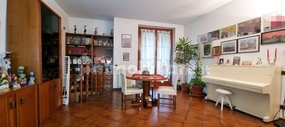 Квартира с 3 спальнями в Аграте Брианца, Италия № 2648 8