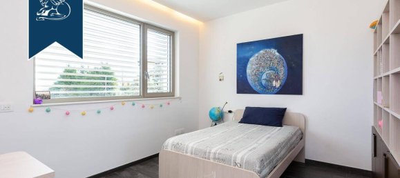 5 غرف نوم فيلا في Besozzo, Italy رقم 386257 31