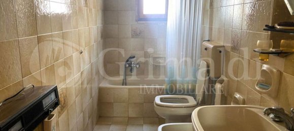 Дом с 5 комнатами в Sannicola, Италия № 293070 16