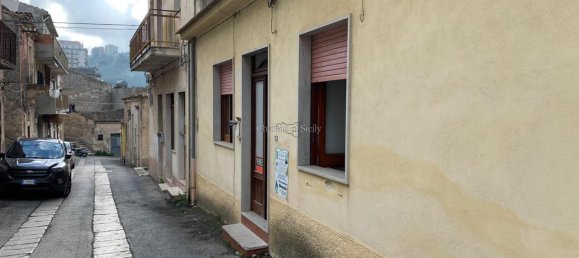 3-Zimmer Haus in Modica, Italy, Nr. 232005 12