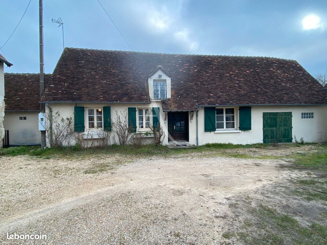 Casa de 3 dormitorios en Pruniers-en-Sologne, France No. 84911