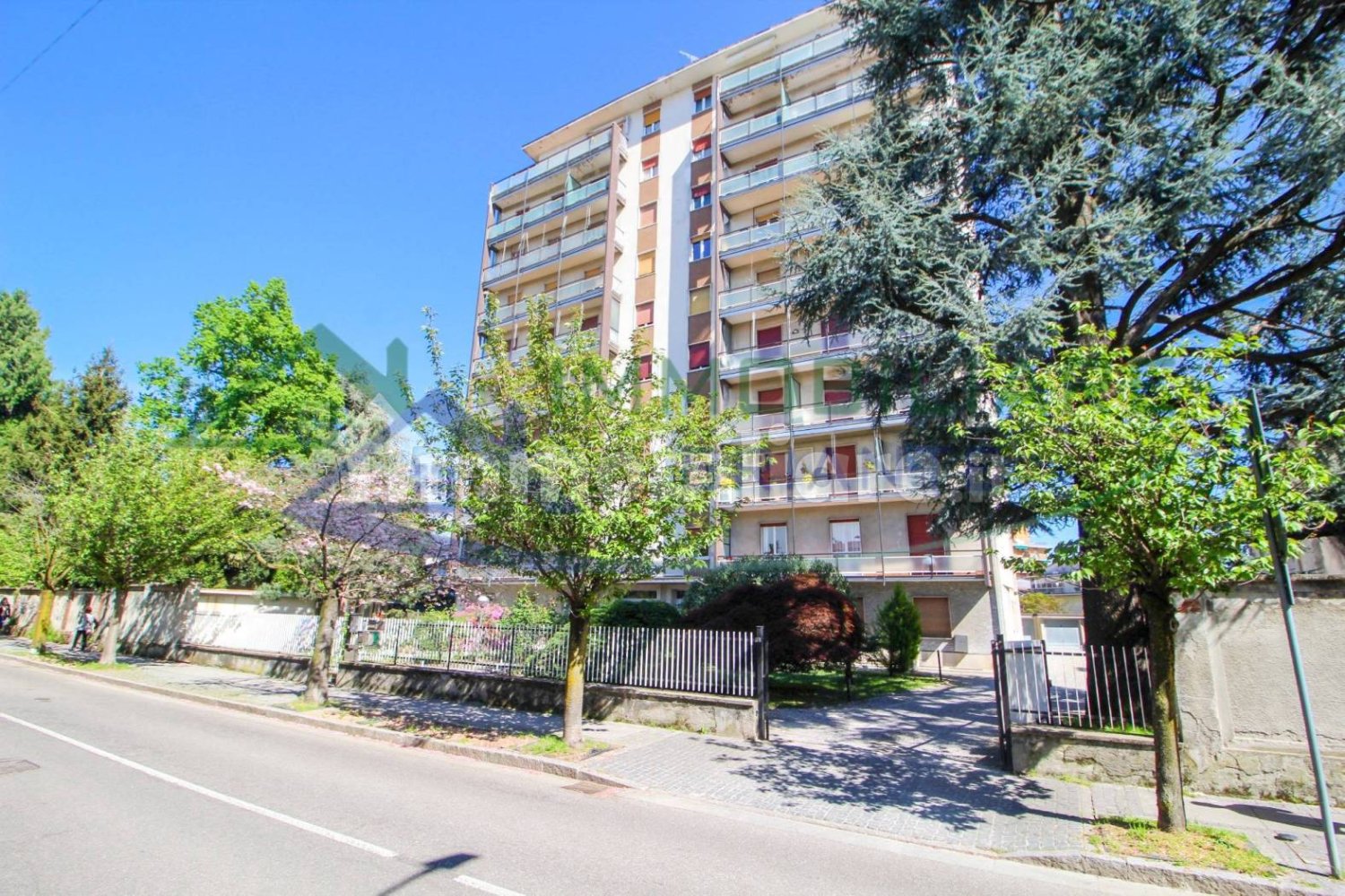 Apartamento de 2 dormitorios en Somma Lombardo, Italy No. 142359