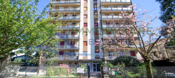 Apartamento de 2 dormitorios en Somma Lombardo, Italy No. 142359 12