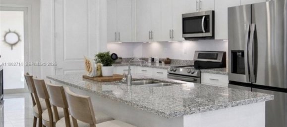 5 Schlafzimmer Villa in Miami, USA, Nr. 615743 25