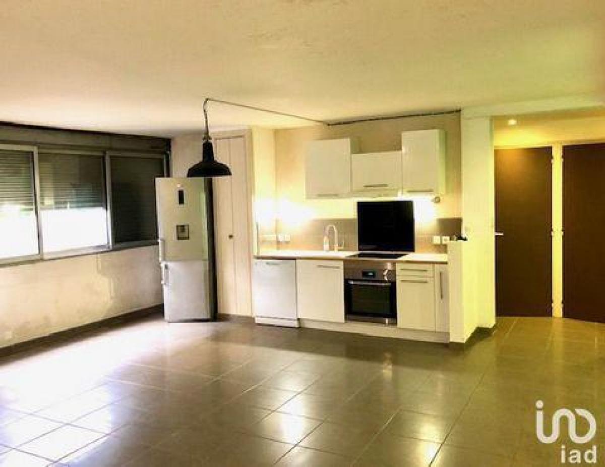 Condominio de 2 dormitorios en Nimes, France No. 35045