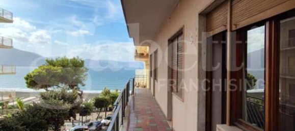 7 bedrooms Apartment in Torre Annunziata, Italy No. 340046 22