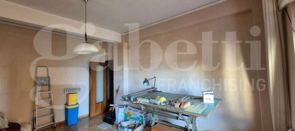 7 bedrooms Apartment in Torre Annunziata, Italy No. 340046 5