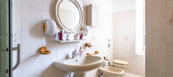 1 chambre Appartement à Garbagnate Milanese, Italy No. 378534 11