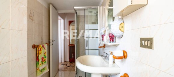 1 chambre Appartement à Garbagnate Milanese, Italy No. 378534 12