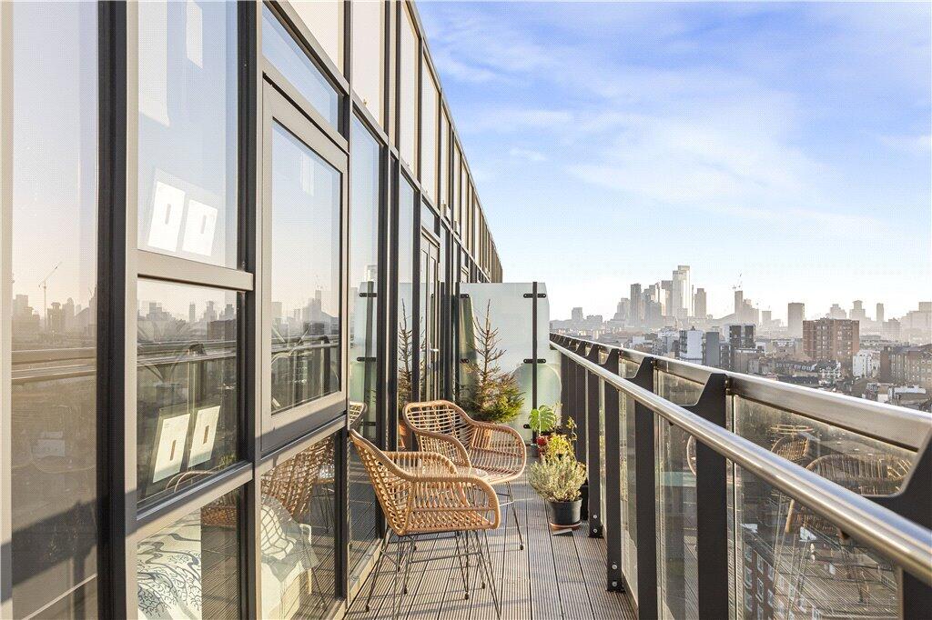 2 bedrooms Penthouse in London, United Kingdom No. 8671