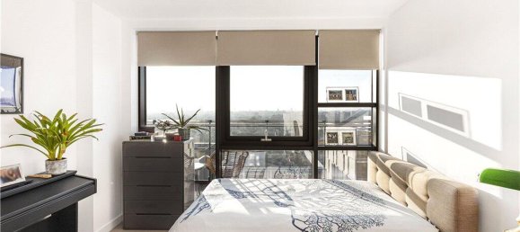 2 bedrooms Penthouse in London, United Kingdom No. 8671 4