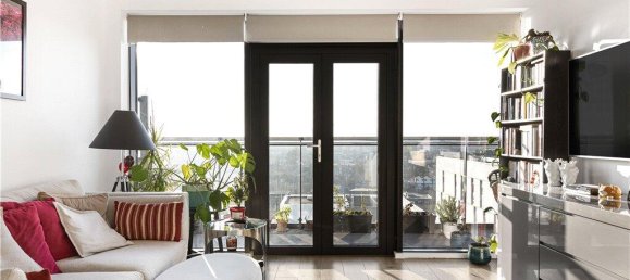 2 bedrooms Penthouse in London, United Kingdom No. 8671 6