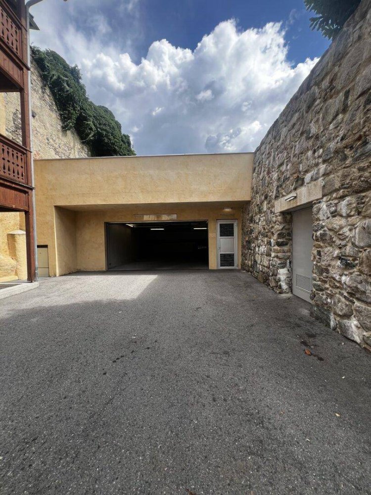  موقف سيارات في Millstatt am See, Austria رقم 210249