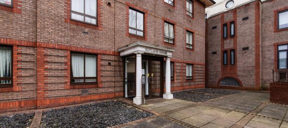 1 bedroom Apartment in Epsom, United Kingdom No. 9770 7