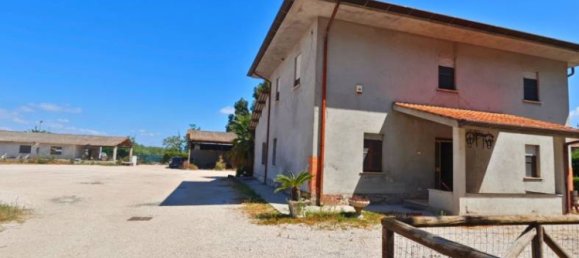 5 غرف نوم منزل في Latina, Italy رقم 268251 14