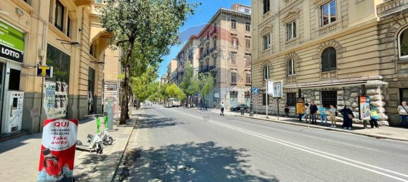 6 bedrooms Apartment in Palermo, Italy No. 320289 4