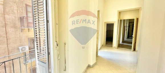 6 bedrooms Apartment in Palermo, Italy No. 320289 21