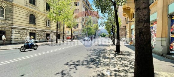 6 bedrooms Apartment in Palermo, Italy No. 320289 3