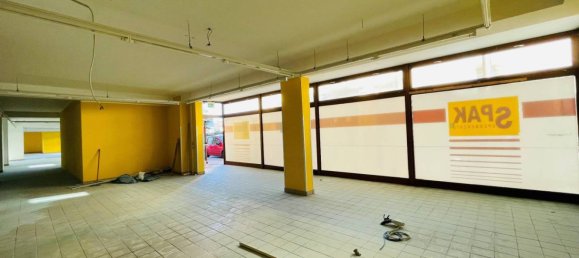 590m² Commercial property in Udine, Italy No. 87327 5