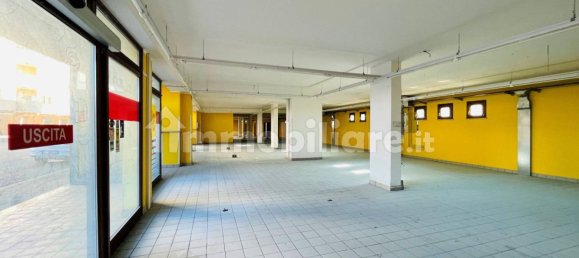 590m² Commercial property in Udine, Italy No. 87327 4
