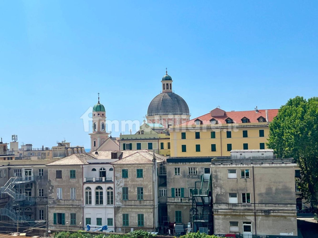 Квартира с 3 спальнями в Генуя, Италия № 263049