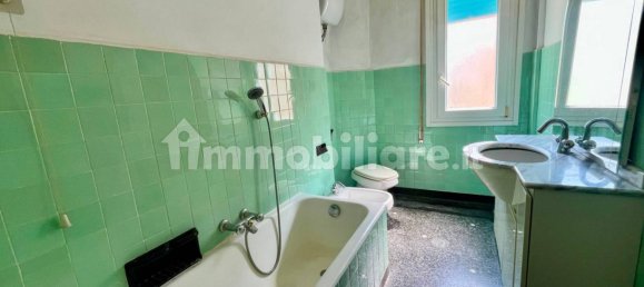 Квартира с 3 спальнями в Генуя, Италия № 263049 38