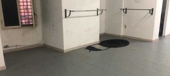 2-salle Propriété commerciale à Naples, Italy No. 209920 20