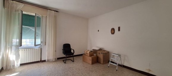 6 rooms Apartment in Borgo a Mozzano, Italy No. 82772 8