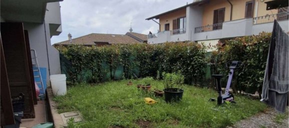 4 rooms Apartment in Spirano, Italy No. 266990 3