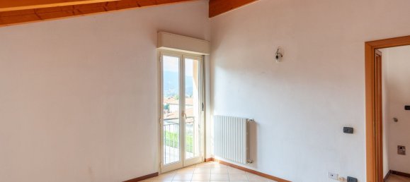 3 bedrooms Penthouse in Valgreghentino, Italy No. 365483 11