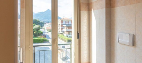 3 bedrooms Penthouse in Valgreghentino, Italy No. 365483 13