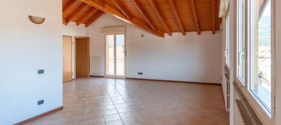 3 bedrooms Penthouse in Valgreghentino, Italy No. 365483 4