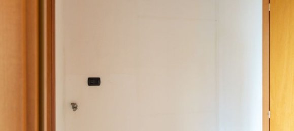 3 bedrooms Penthouse in Valgreghentino, Italy No. 365483 16