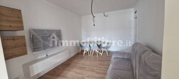 2 chambres Appartement à Venegono Inferiore, Italy No. 374298 3