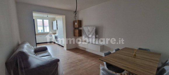 2 chambres Appartement à Venegono Inferiore, Italy No. 374298 7