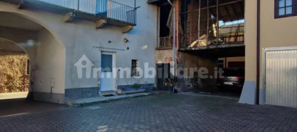 2 chambres Appartement à Venegono Inferiore, Italy No. 374298 18