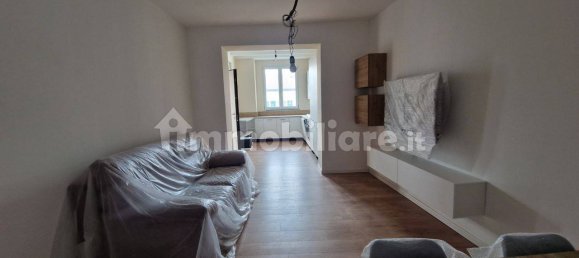2 chambres Appartement à Venegono Inferiore, Italy No. 374298 4