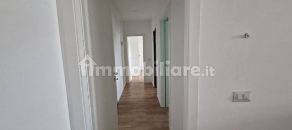 2 chambres Appartement à Venegono Inferiore, Italy No. 374298 8