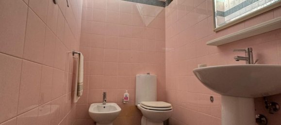 5 bedrooms Villa in Massa, Italy No. 128291 10