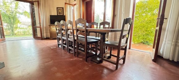 5 bedrooms Villa in Massa, Italy No. 128291 21