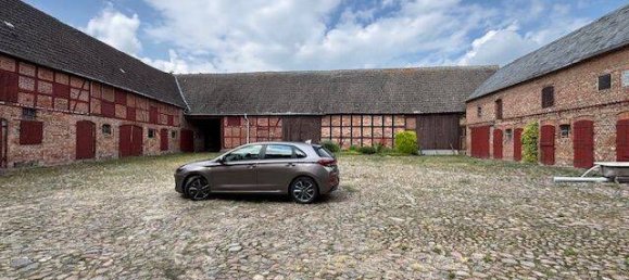 Ферма с 14 комнатами в Зальцведель, Германия № 345527 12