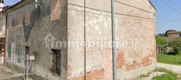 3 bedrooms House in Rovigo, Italy No. 76482 2