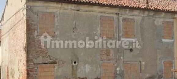 3 bedrooms House in Rovigo, Italy No. 76482 4