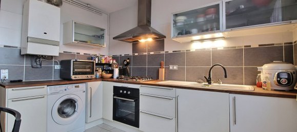 Квартира с 3 комнатами в Клермон-Ферран, Франция № 328511 3