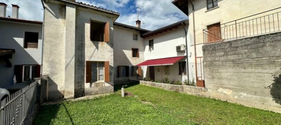 2 bedrooms House in Udine, Italy No. 258912 11